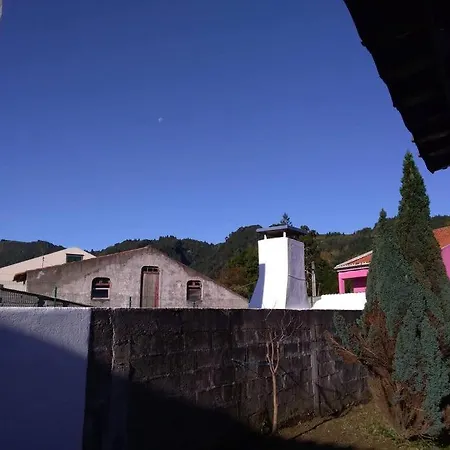 Casa Do Padrinho Furnas (Azores)